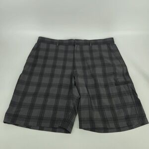 PEBBLE BEACH PERFORMANCE Shorts Men's Size 40 Black Plaid Golf Vacation